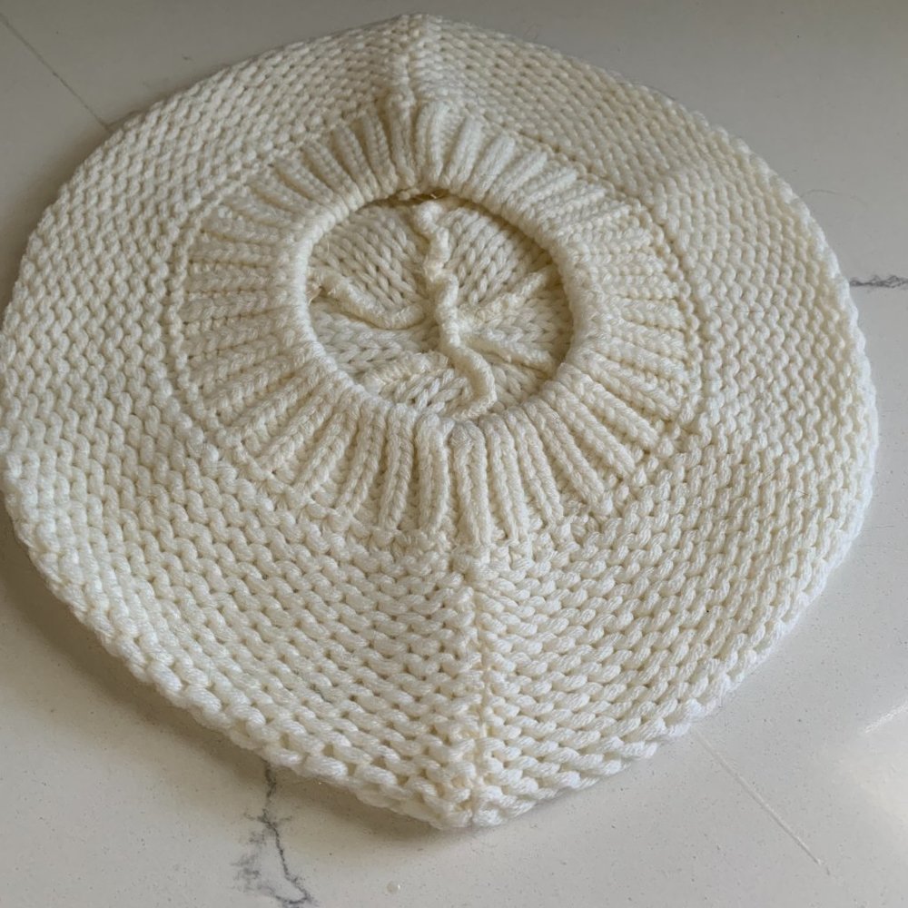 Beret - Picture 4 of 4